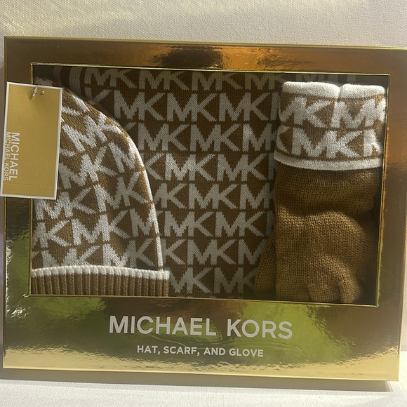 Michael Kors Gold & White Hat, Scarf and Gloves Set. - Picture 1 of 5